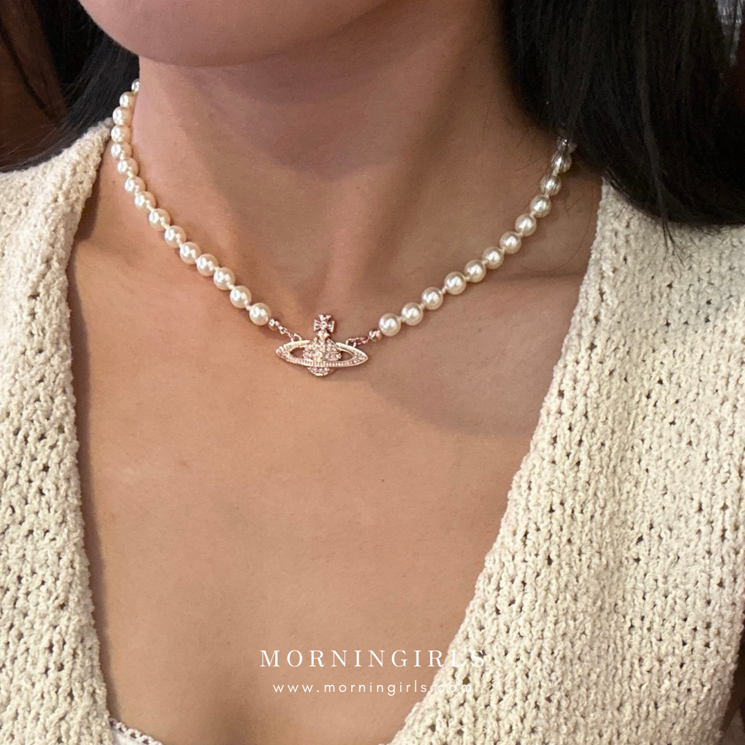 Vivienne Westwood Mini Bas Relief Pearl Choker
