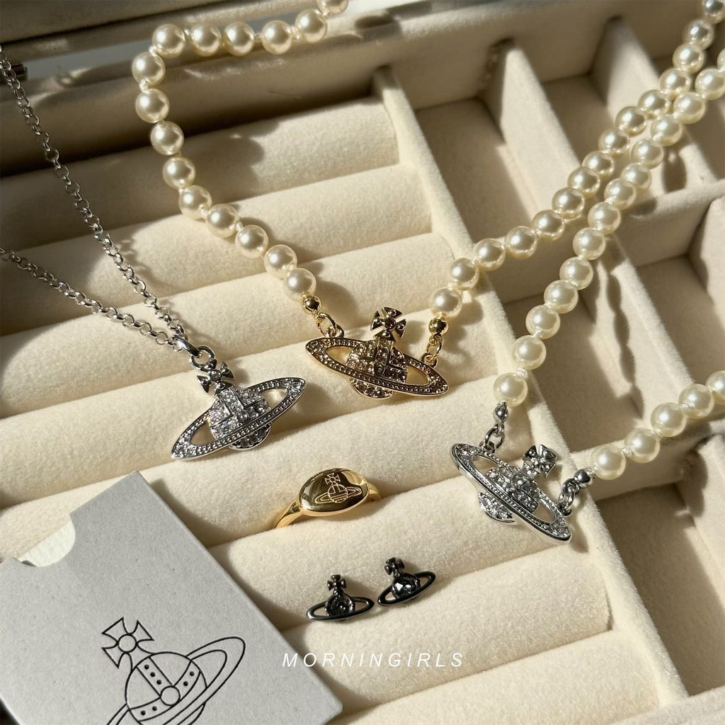 Vivienne Westwood Mini Bas Relief Pearl Choker