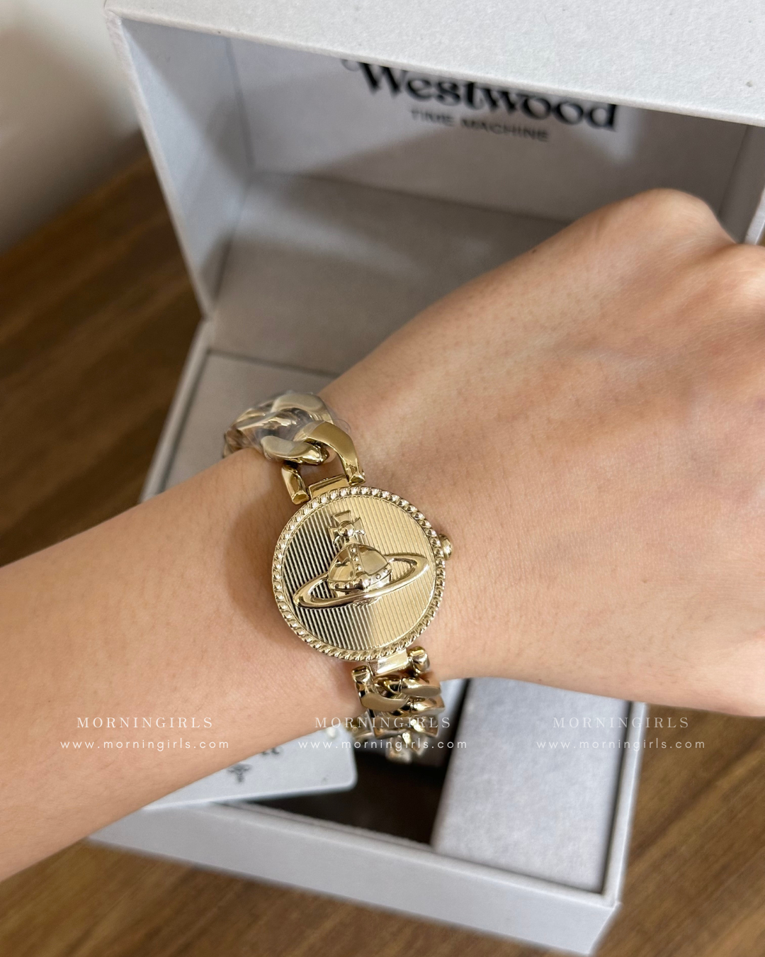 Vivienne Westwood Orb Button Watch, Sliding Case [Cuban Chain, Vintage Style, Sold Out in Europe, Last Batch Arriving Mid-December]