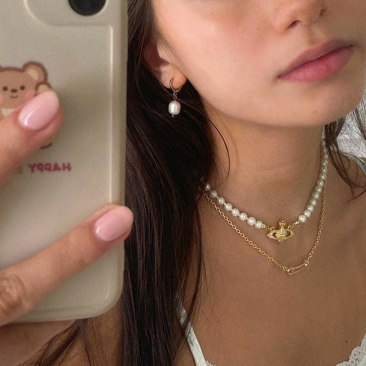 Vivienne Westwood Mini Bas Relief Pearl Choker
