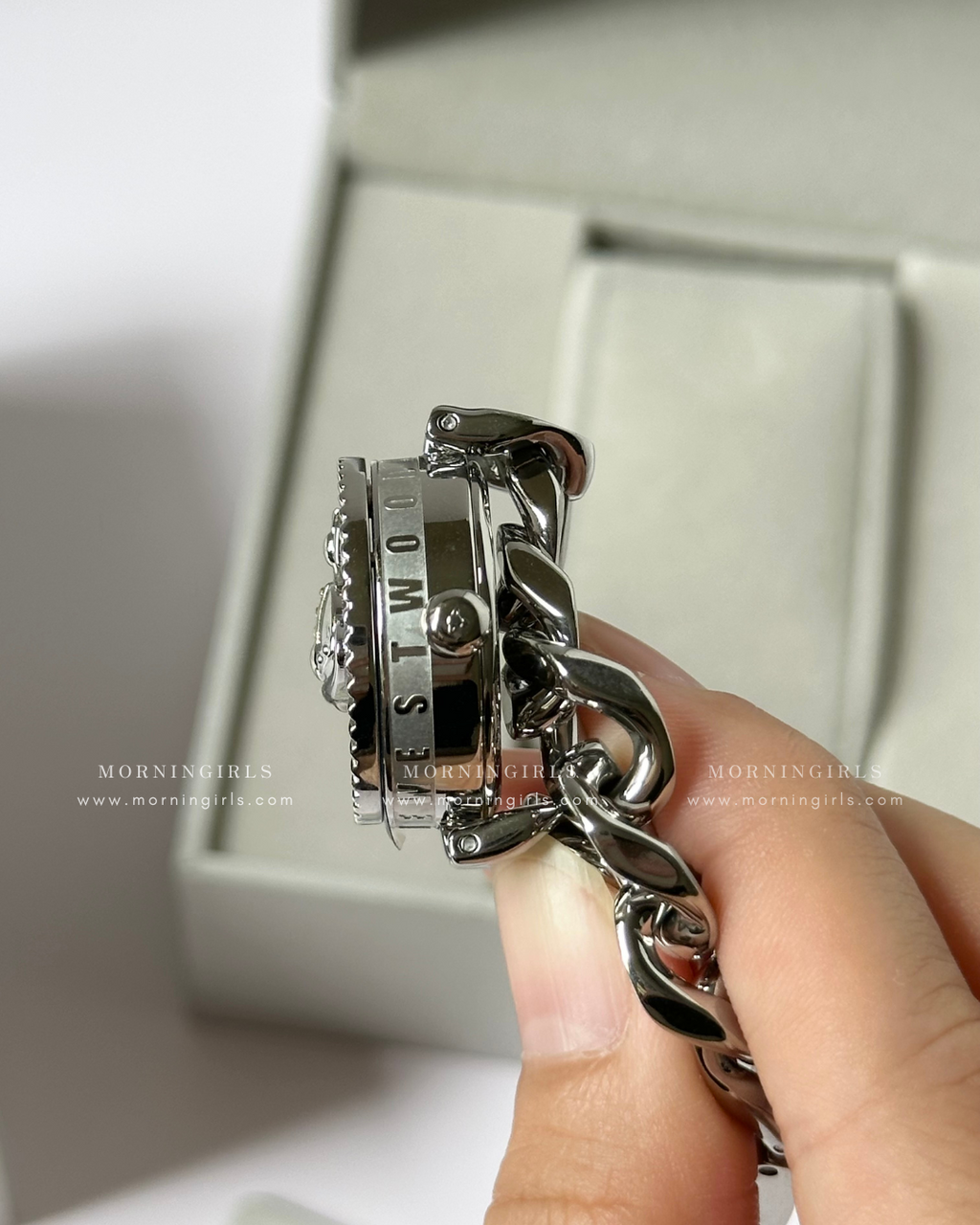 Vivienne Westwood Orb Button Watch, Sliding Case [Cuban Chain, Vintage Style, Sold Out in Europe, Last Batch Arriving Mid-December]
