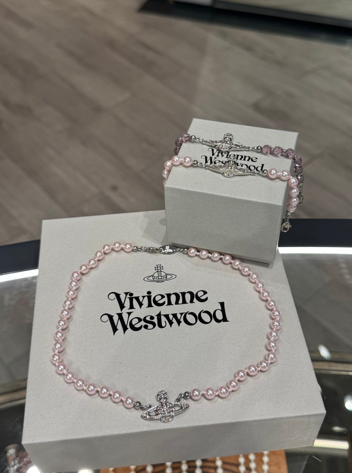 Vivienne Westwood Mini Bas Relief Pearl Choker