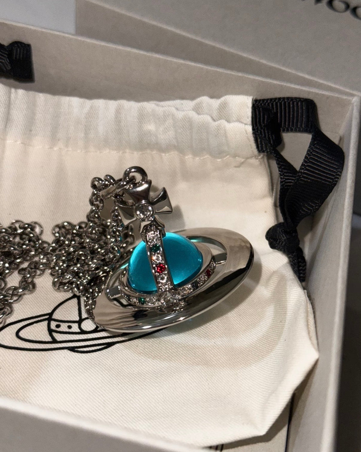 Vivienne Westwood ORB Pendant Crystal Necklace