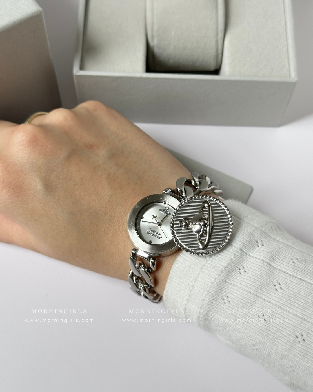 Vivienne Westwood Orb Button Watch, Sliding Case [Cuban Chain, Vintage Style, Sold Out in Europe, Last Batch Arriving Mid-December]