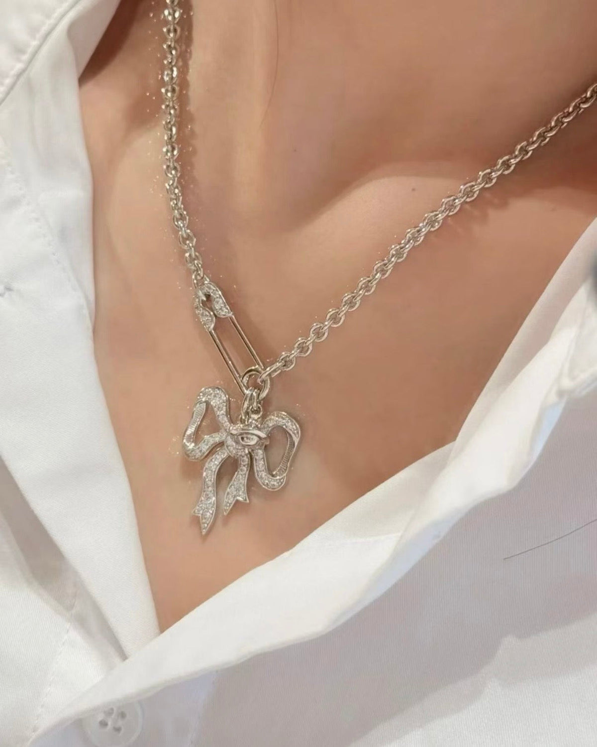 Vivienne Westwood Lilith Pendant Necklace зµ•зѕЋе¤§иќґиќ¶зµђж‰Јй‡ќрџ§·пј»жњЂж–°дёЉжћ¶пјЅ