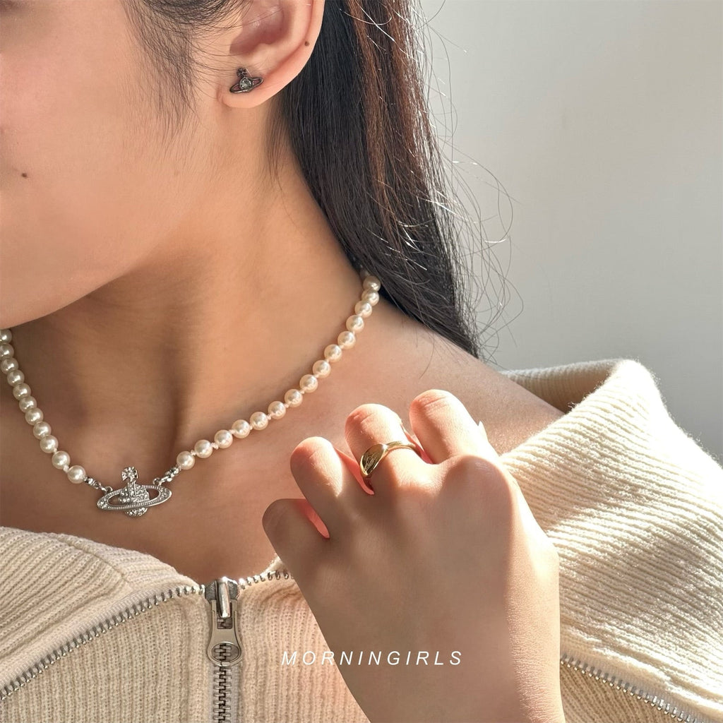 Vivienne Westwood Mini Bas Relief Pearl Choker