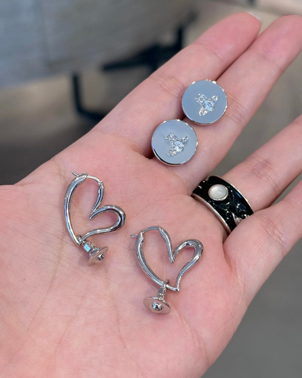 Vivienne Westwood Emily Earrings [2025 Newest Limited Edition Heart-Shaped Earrings on Sale]