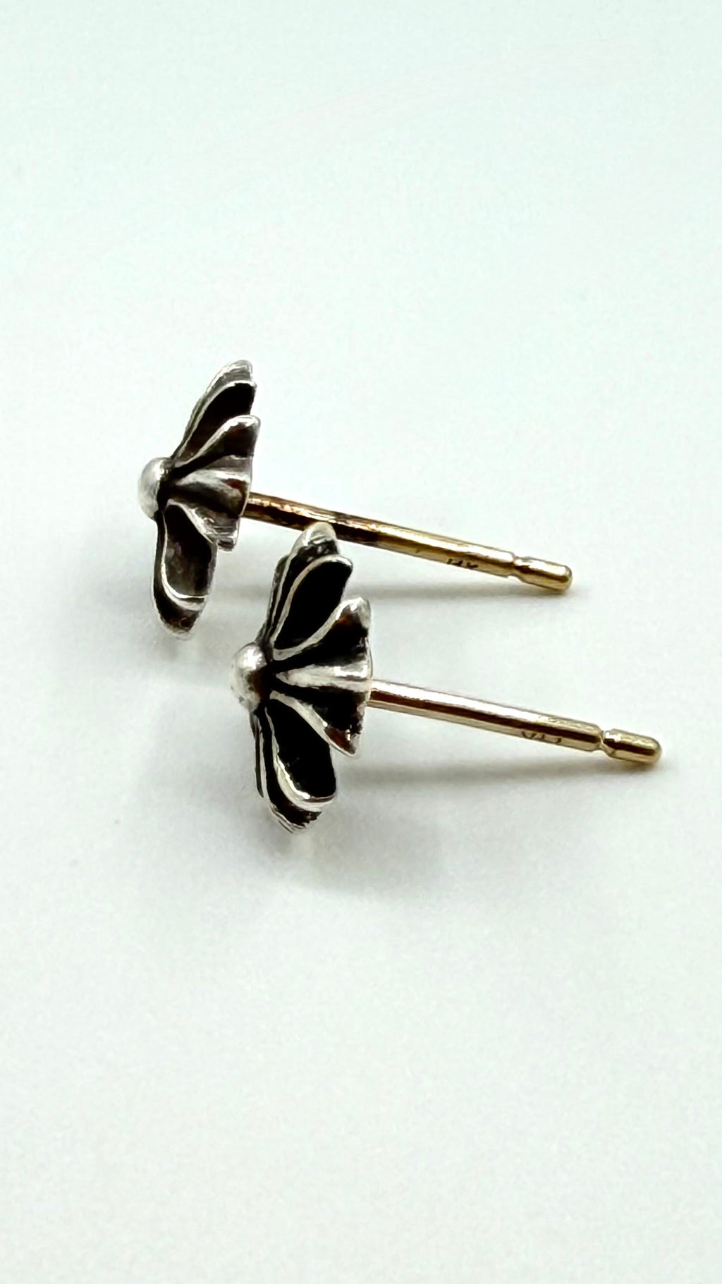 CHROME HEARTS PLUS STUD SILVER EARRING