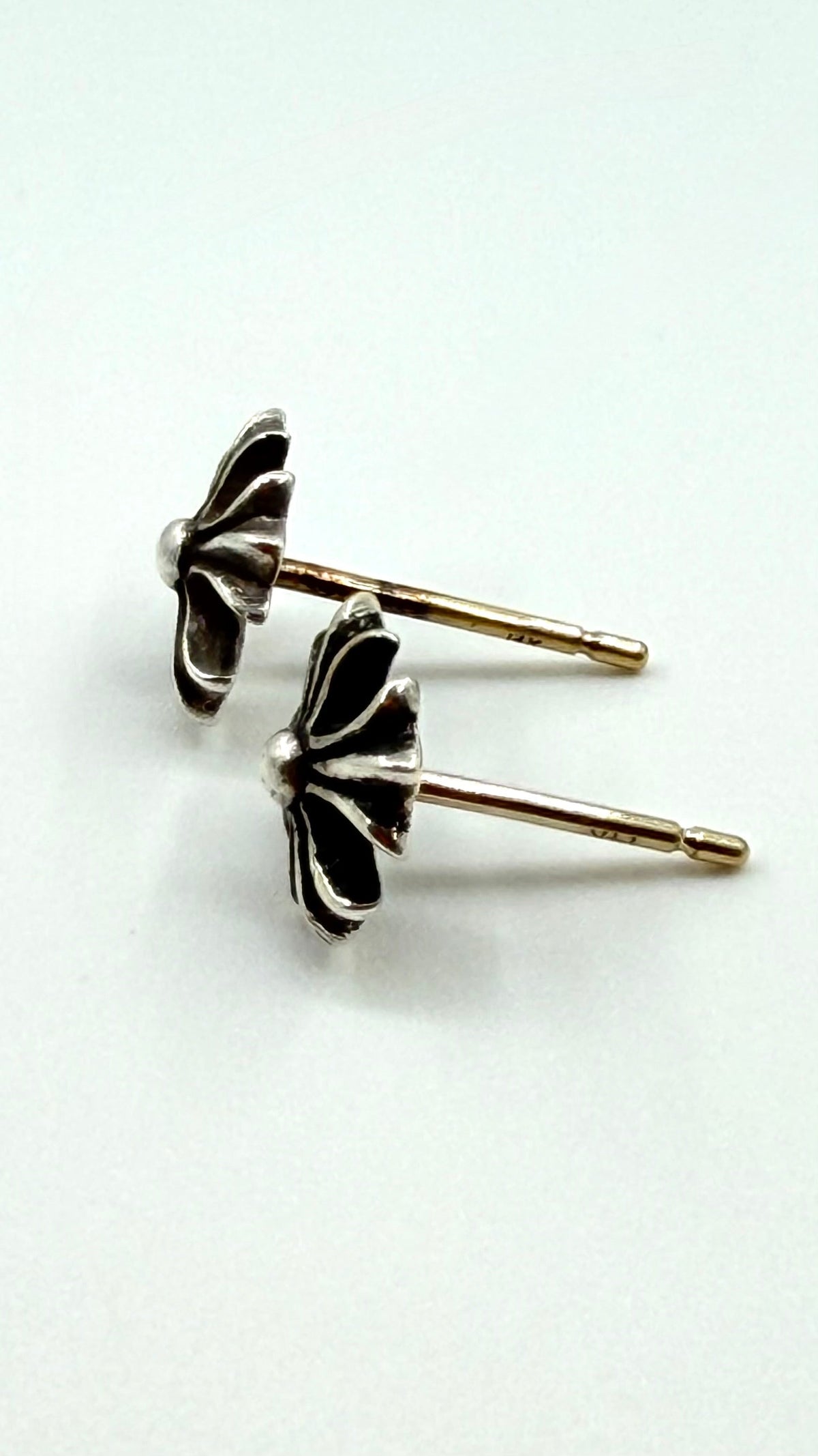 CHROME HEARTS PLUS STUD SILVER EARRING