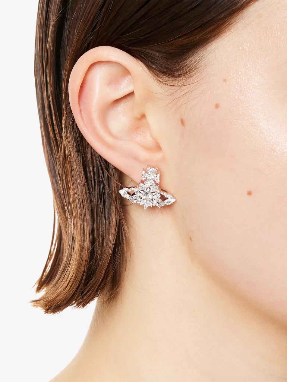 Vivienne Westwood Mariette Necklace жњЂж–°й›ЄиЉ±зі»е€— е†¬ж—Ґж„џж»їж»ї ж‰‹йЏ€й ёйЏ€иЂіз’°е…ЁеҐ—зЏѕиІЁ
